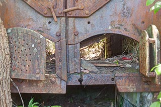 Abandoned boiler at Wondabyne Quarry