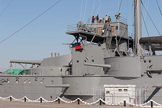 Forward 12 inch turret and 6 inch guns on Battleship Mikasa