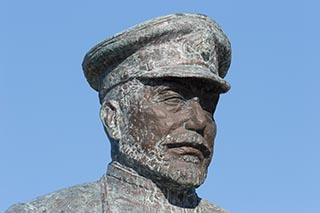 Statue of Admiral Togo in front of Battleship Mikasa