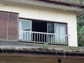 Upstairs window of manager's house at Car Hotel Mangetsu