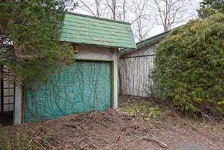 Abandoned Love Hotel Sekitei Guest Garage