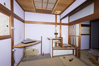 Abandoned Love Hotel Sekitei Guest Room