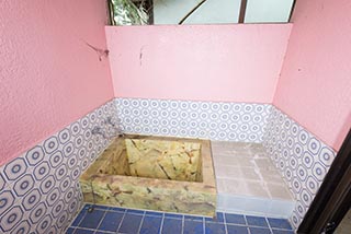 Abandoned Love Hotel Sekitei Bathroom