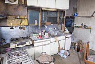 Abandoned Love Hotel Sekitei Kitchen