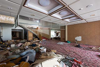 Abandoned Hotel Suzukigaike Garbage Strewn Lobby