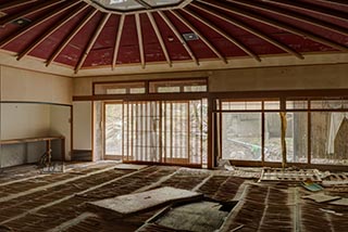 Hall with Collapsing Floor in Abandoned Hotel Suzukigaike