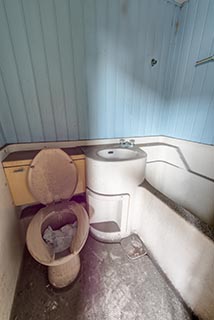 Abandoned Hotel Tropical Apartment Bathroom