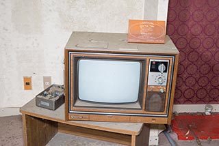 PanaColor TH16-K62 Television in Abandoned Love Hotel Don Quixote