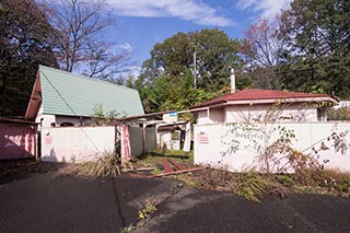 Abandoned Love Hotel Dreamy Cottages and Carports