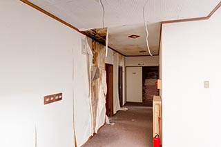 Abandoned Oirasekeiryu Onsen Hotel Corridor