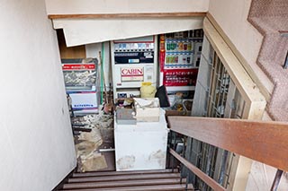 Abandoned Oirasekeiryu Onsen Hotel Stairs