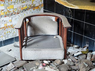 Guest room chair in Queen Château Soapland
