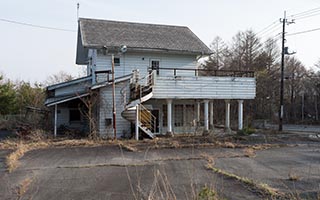 Abandoned Restaurant and Izakaya