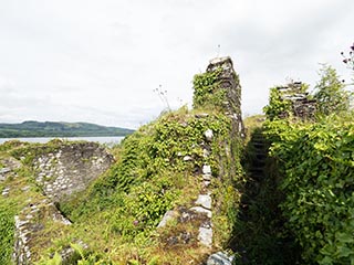 battlements of Innis Chonnel Castle