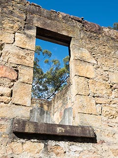 Ruins of Fretus Hotel, Calabash Point, Australia