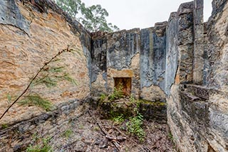 Ruins of Fretus Hotel, Calabash Point, Australia