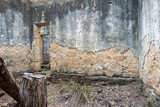 Ruins of Fretus Hotel, Calabash Point, Australia