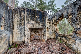 Ruins of Fretus Hotel, Calabash Point, Australia