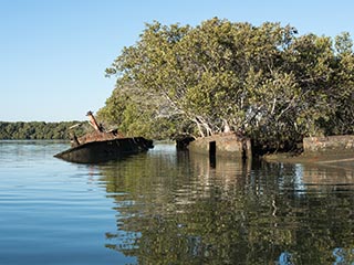 wrecks of HMAS Karangi and SS Heroic