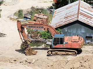 Excavator at Wondabyne Quarry