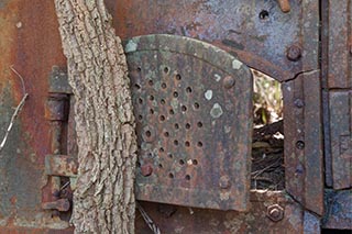 Abandoned boiler at Wondabyne Quarry