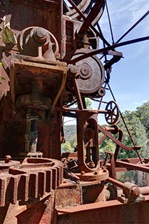 Engine of abandoned steam crane at Wondabyne Quarry