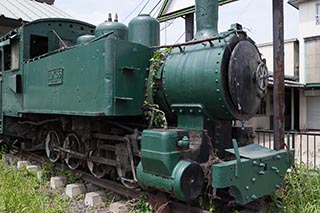 LDK 56 steam locomotive outside steak house