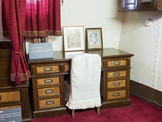 Admiral's sleeping cabin on Battleship Mikasa