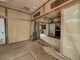 Abandoned house, Kanagawa Prefecture, Japan