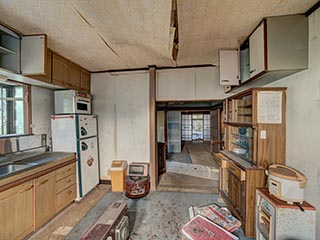 Abandoned kitchen, Kanagawa Prefecture, Japan