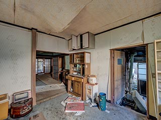 Abandoned kitchen, Kanagawa Prefecture, Japan