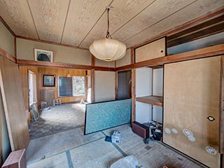 Abandoned bedroom, Kanagawa Prefecture, Japan