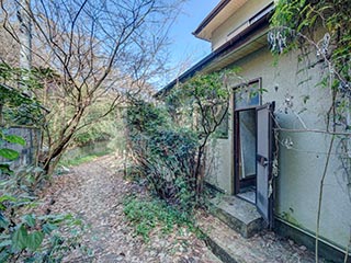 Abandoned house, Kanagawa Prefecture, Japan