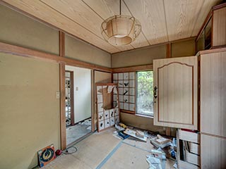 Abandoned house, Kanagawa Prefecture, Japan