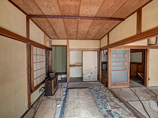 Abandoned house, Kanagawa Prefecture, Japan