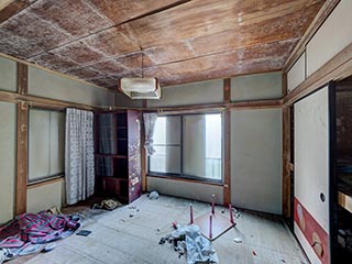 Abandoned house, Kanagawa Prefecture, Japan