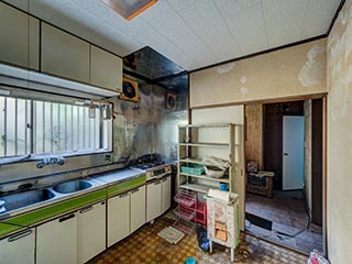 Abandoned kitchen, Kanagawa Prefecture, Japan