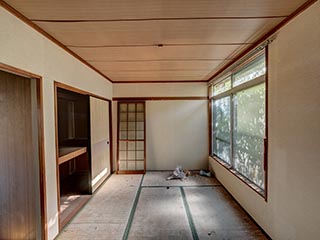 Abandoned apartment, Kanagawa Prefecture, Japan