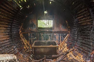 Abandoned Love Hotel Cosmo Burnt Out Capsule Bathroom