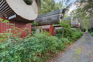 Abandoned Love Hotel Cosmo Capsule Rooms