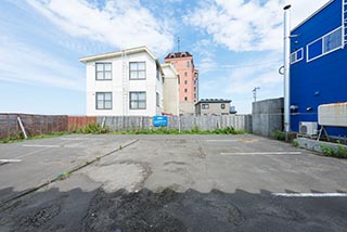 Abandoned Love Hotel El Mar Rear Car Park