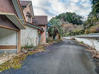 Guest cottages at Hotel Gaia