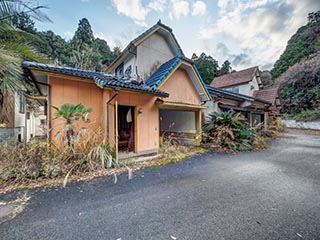 Guest cottages at Hotel Gaia