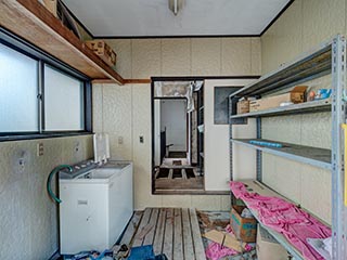 Laundry room at Hotel Gaia