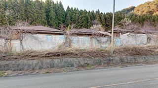 Abandoned Love Hotel New Green