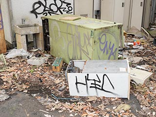 Equipment lying outside Hotel Queen