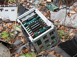 Broken electronic equipment at Hotel Queen