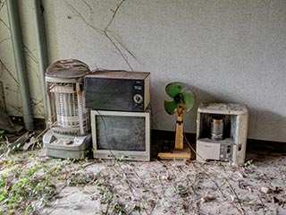 Old appliances at Hotel Saturday Afternoon Princess World