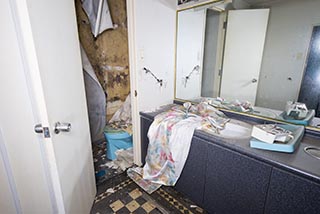 Rotting vanity and toilet in Hotel Saturday Afternoon Princess World