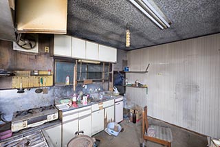 Abandoned Love Hotel Sekitei Kitchen